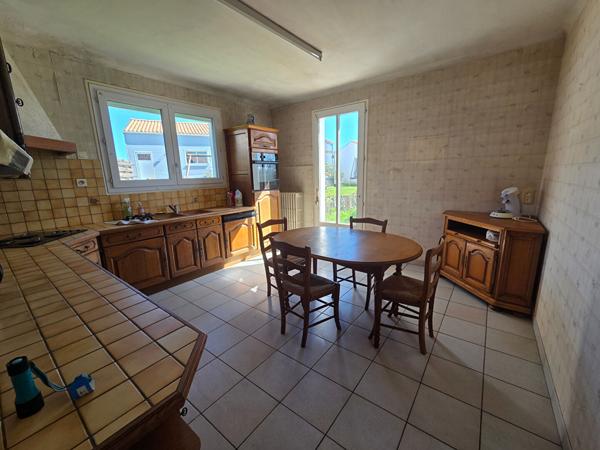 Maison Apremont - Maison de deux chambres + bureau avec sous-sol total