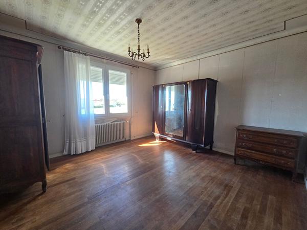 Maison Apremont - Maison de deux chambres + bureau avec sous-sol total