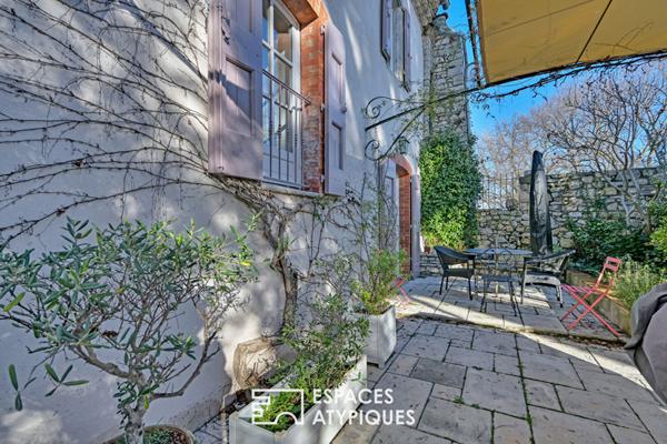 Ancien presbytère rénové et son jardin secret