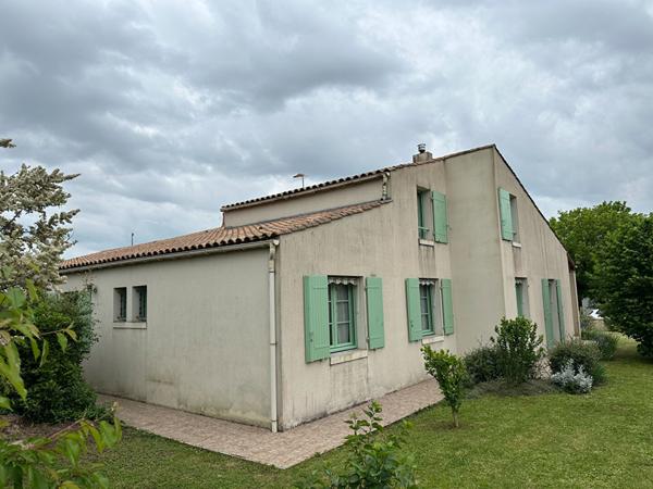 ROCHEFORT Maison 4 chambres