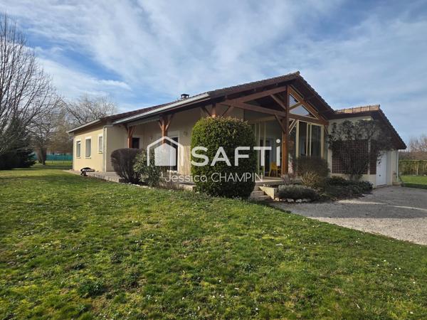 Plain-pied, vue Pyrénées, 2 800 m² de terrain et calme absolu