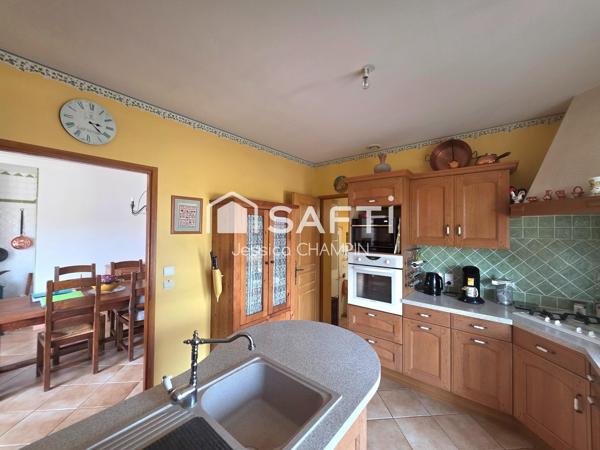 Plain-pied, vue Pyrénées, 2 800 m² de terrain et calme absolu