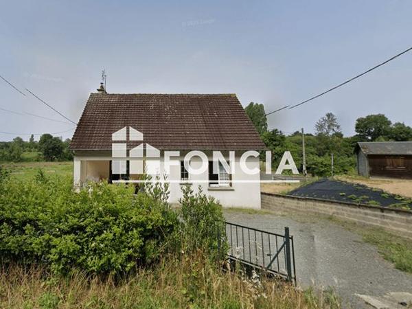 Location Maison 4 pièces 80 m² - 2 RUE PERCHERON La Chartre Sur Le Loir 72340