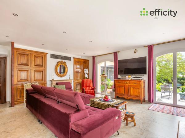 Maison
         8 pièces
        - 264 m² Bien prestige 849 000 € *
