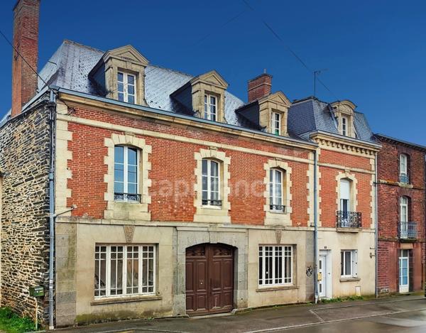 Maison Bourgeoise à rénover – Centre-ville de Janzé
