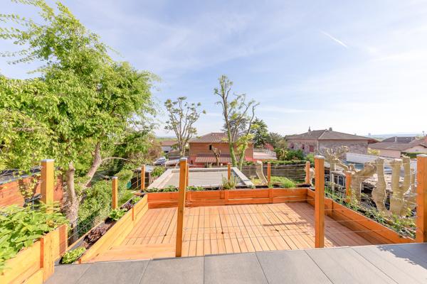 Belle maison contemporaine entièrement rénovée