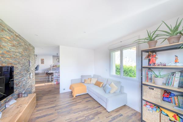 Belle maison contemporaine entièrement rénovée