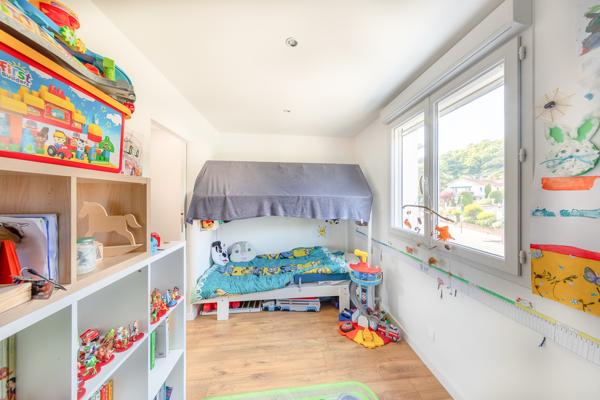 Belle maison contemporaine entièrement rénovée