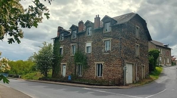 Maison à vendre |  Uzerche |  12 pièces | 230 m²