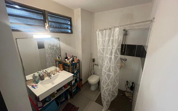 Appartement à vendre    1 pièce •  Cayenne