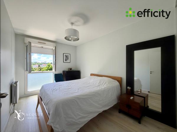 Appartement
         3 pièces
        - 68 m² Exclusivité 309 000 € *