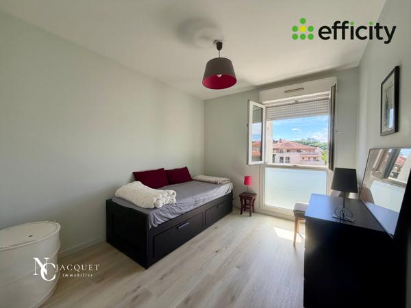 Appartement
         3 pièces
        - 68 m² Exclusivité 309 000 € *