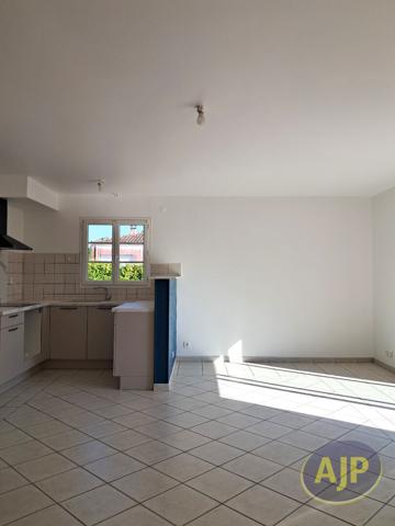 Location maison Perignac : 650 € - AJP Immobilier Pons