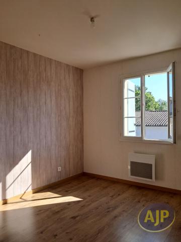 Location maison Perignac : 650 € - AJP Immobilier Pons