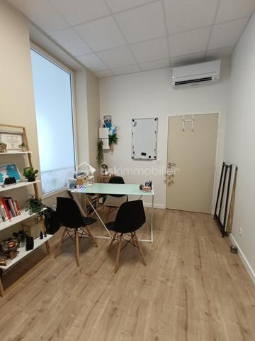 Local commercial de 226 m²