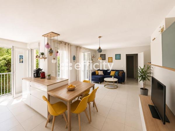 Appartement
         4 pièces
        - 80 m² 330 000 € *