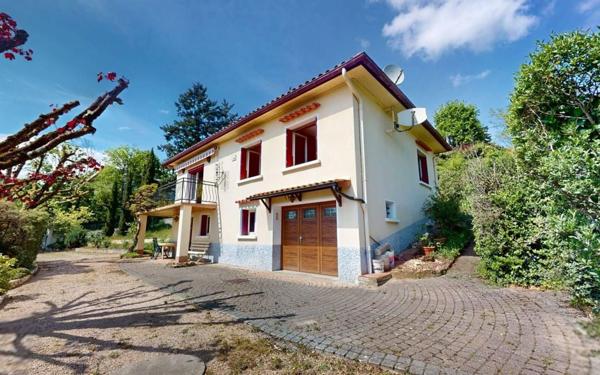 Maison à vendre    5 pièces • 104 m2 Trévoux