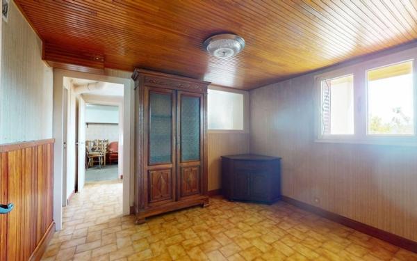 Maison à vendre    5 pièces • 104 m2 Trévoux