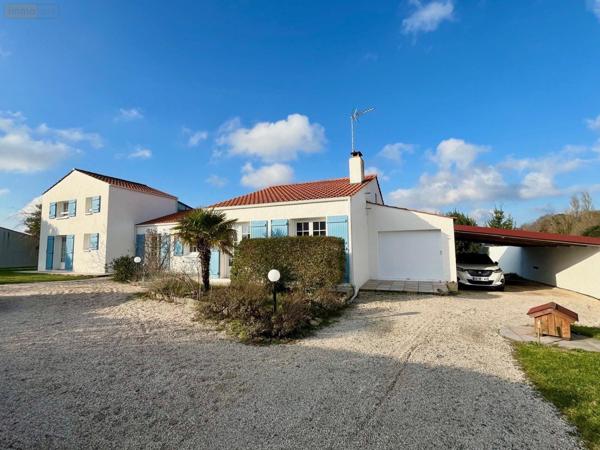 Maison individuelle à vendre à Challans en Vendée (85300), ref : 998/M/2333-85092