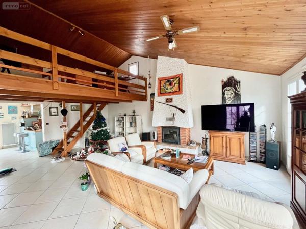 Maison individuelle à vendre à Challans en Vendée (85300), ref : 998/M/2333-85092