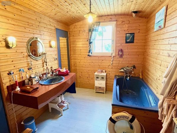 Maison individuelle à vendre à Challans en Vendée (85300), ref : 998/M/2333-85092