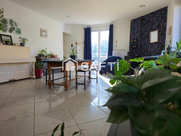 Grande maison familiale avec grange et vaste terrain