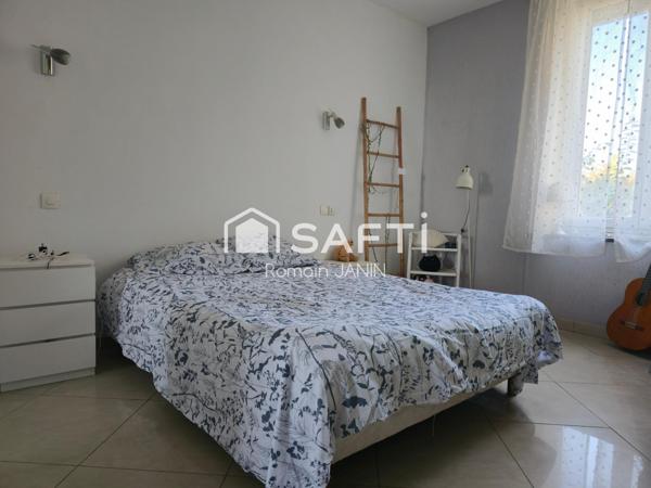 Grande maison familiale avec grange et vaste terrain