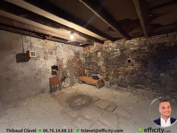 Maison
         6 pièces
        - 185 m²