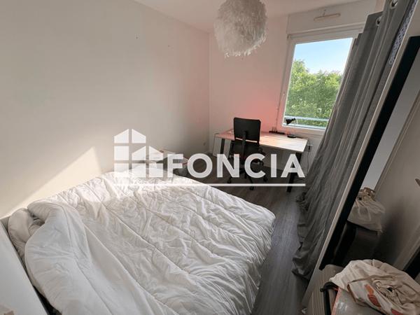 Location Appartement 3 pièces 48.77 m² - 3 RUE VICTOR SCHOELSCHER Poitiers 86000