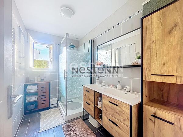 Maison familiale avec dépendance à Sadirac