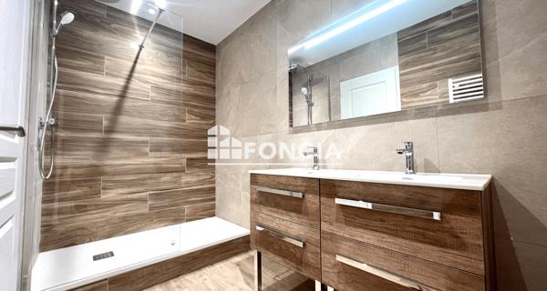 Location Appartement 4 pièces 97.74 m² - Saint-étienne 42000