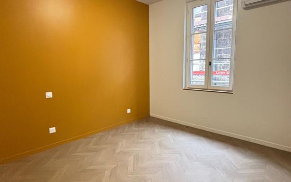 Appartement à louer    2 pièces •  Dax