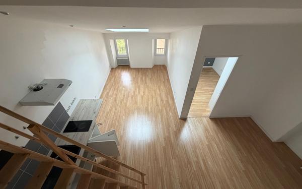 Appartement à vendre    2 pièces •  Saintes