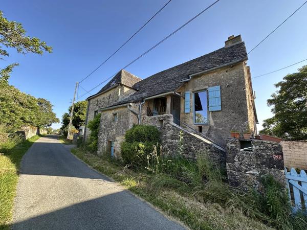 Belle maison de village en pierres