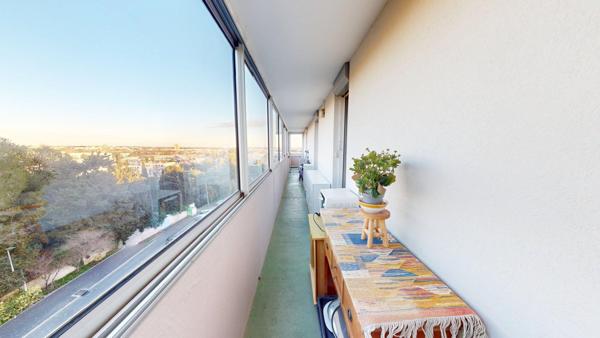 Montpellier (34070) T4 Montpellier Croix d’Argent tram ligne 2 – balcon, parking, vue