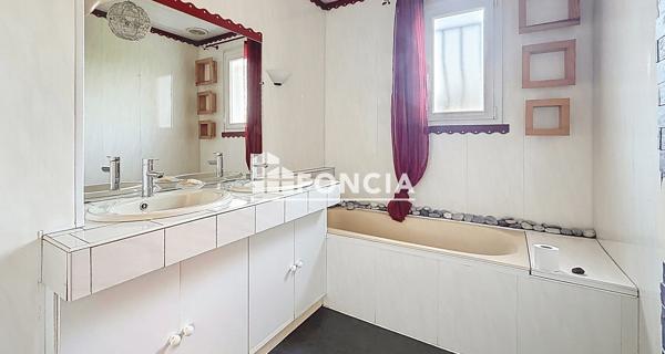 À vendre Maison 5 pièces 110 m² - Flers 61100