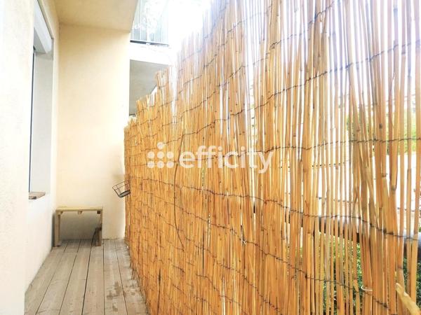 Appartement
         2 pièces
        - 37 m² 160 000 € *