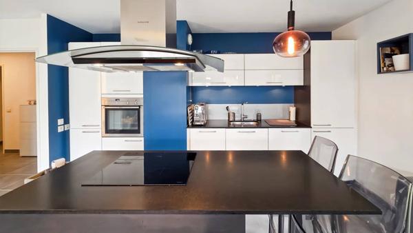 Superbe T4 de 93 m² – Grande terrasse 30 m² – centre du village