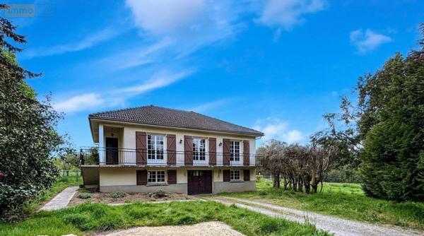 Maison à vendre à Saint-Junien en Haute-Vienne (87200), ref : 87056-750