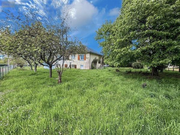 Maison à vendre à Saint-Junien en Haute-Vienne (87200), ref : 87056-750