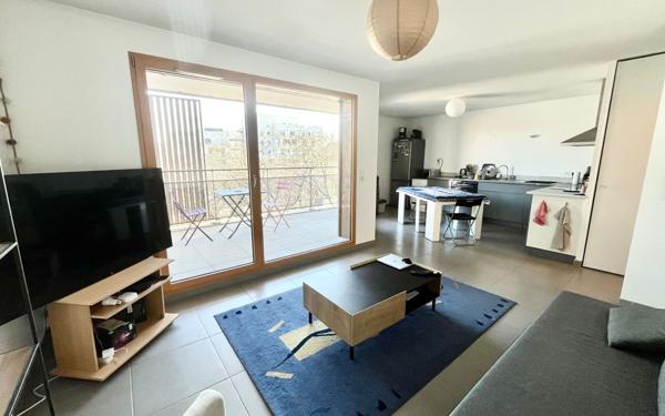 Appartement à vendre    3 pièces • 64,51 m2 Lyon 8