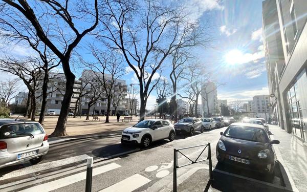 Appartement à vendre    3 pièces • 64,51 m2 Lyon 8