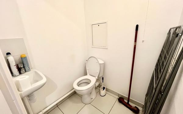 Appartement à vendre    3 pièces • 64,51 m2 Lyon 8