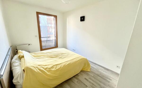 Appartement à vendre    3 pièces • 64,51 m2 Lyon 8