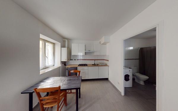 Appartement à louer    2 pièces •  Vaulx-en-Velin