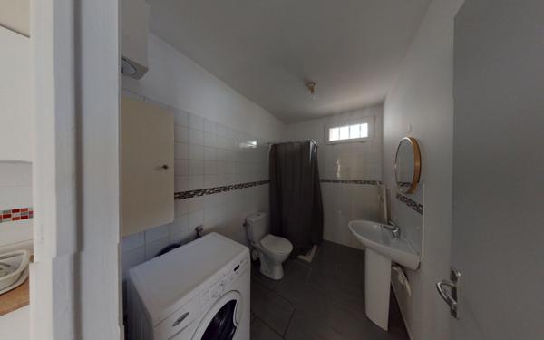 Appartement à louer    2 pièces •  Vaulx-en-Velin