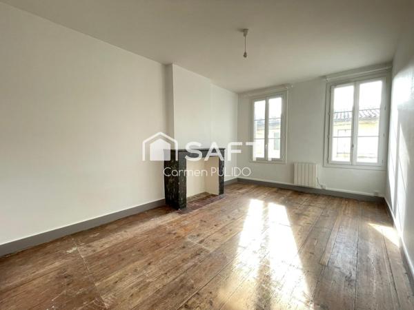 Charmante maison de ville en pierre proche des commerces et d'une gare