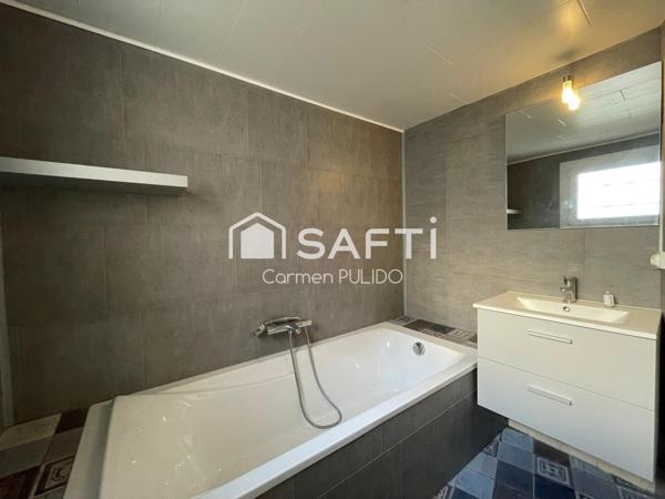 Charmante maison de ville en pierre proche des commerces et d'une gare