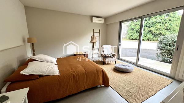 Demeure contemporaine avec double garage