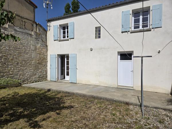 Maison
                                                                                                                                                                                                                                                                                                                        5 pièce(s)                                                                                                                                                                                                          4 chambre(s)                                                                                                                                                                                                          108.05  m²